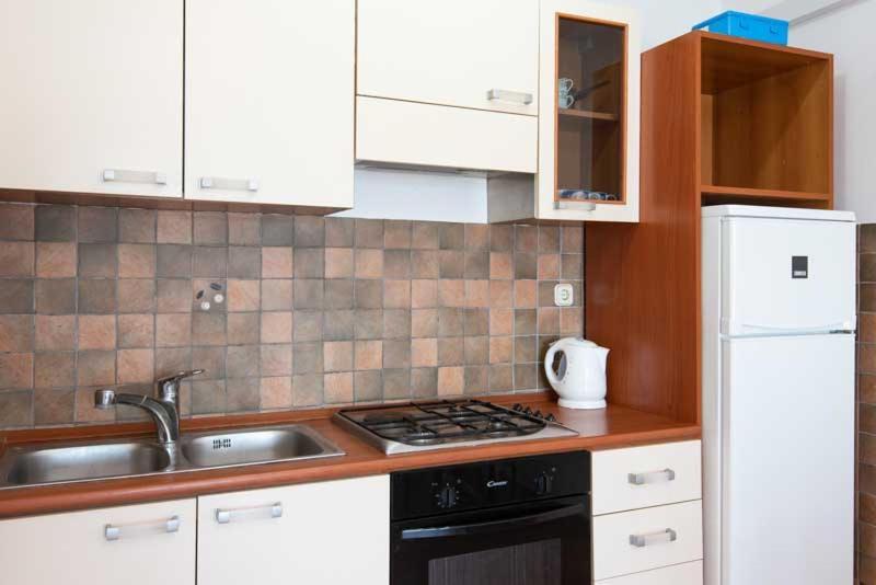 Apartmani Dubravko Putniković Exteriör bild